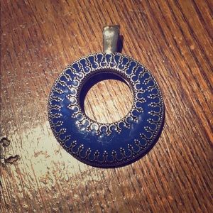 Reversible magnetic enhancer